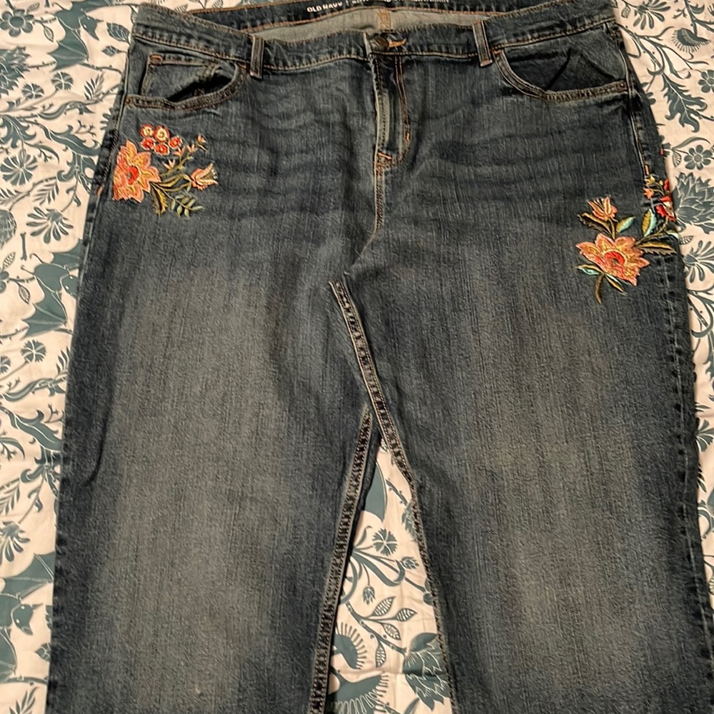 Old Navy Boyfriend Straight Jeans